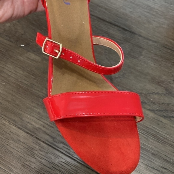 NWT BURJU Amante Thick Ankle Strap Heeled Sandals | Red | 5 1/2 - Picture 6 of 10